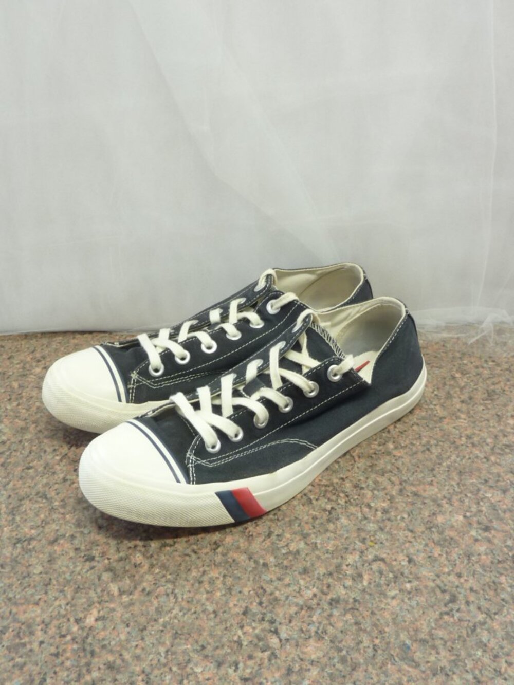 Pro-Keds Royal Lo Canvas Navy Blue Sneakers Men's size 10 - PK54468